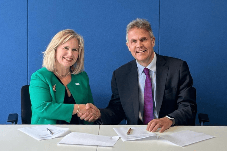 News_ABI and Insurtech UK sign MoU